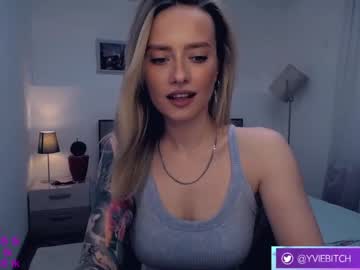 free nude cam girl _yvie_ image #4470706