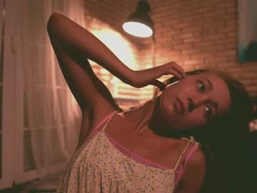 free nude cam girl olaya_del_mar image #2283033