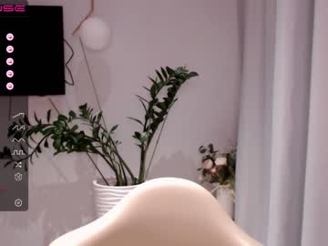 free nude cam girl small_blondee image #2460055
