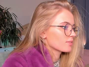 free nude cam girl linellali image #2588460
