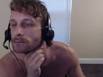 hairyfitdaddy420 cosplay cam