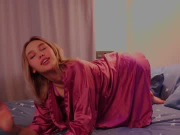 free nude cam girl angella_kleee image #3911458