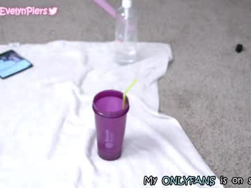 free nude cam girl evelynpiers image #1809428