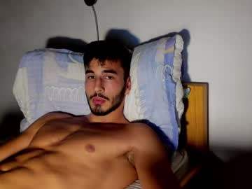 free nude cam man hola_hola_555 image #12482