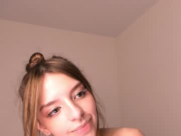 free nude cam girl lesi_moon image #5018935