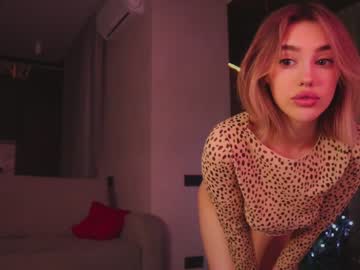 free nude cam girl angella_kleee image #3363363
