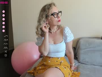 free nude cam girl emilymilf__ image #4440565