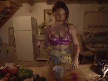 free nude cam girl lucieoude_ image #2625987