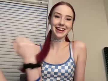 free nude cam girl petite_scarlettt image #5032156