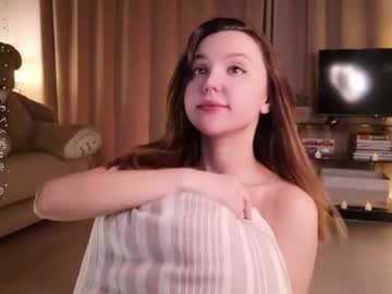 free nude cam girl alyssmitsu image #7016581