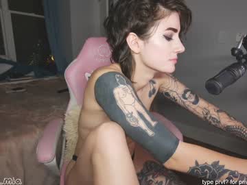 free nude cam girl aynmarie image #4625541