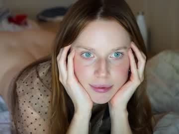 free nude cam girl ellaa91 image #3125915