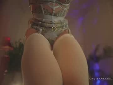 free nude cam girl lucieoude_ image #3180607
