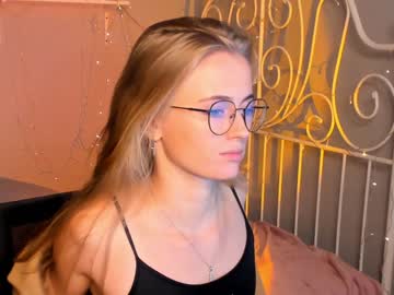 free nude cam girl linellali image #2558462
