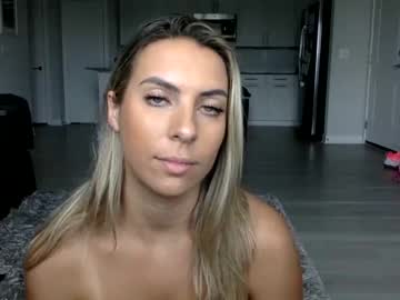 free nude cam girl ariannakartel image #2230784
