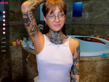free nude cam girl nickyneck image #346991