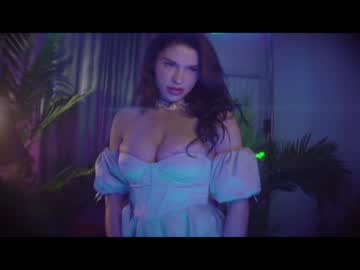free nude cam girl lucieoude_ image #3703174