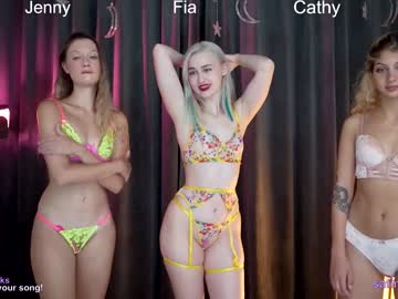free nude cam girl safinna image #2476765