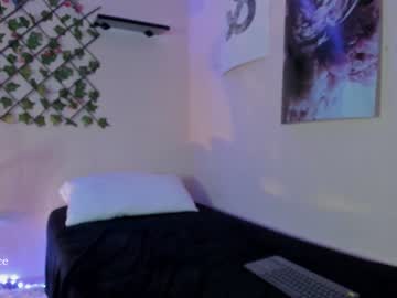 free nude cam girl emely_dolce image #1944581