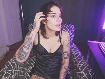free nude cam girl aynmarie image #5089380