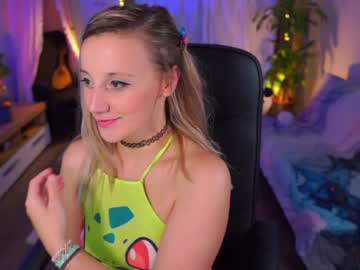free nude cam girl juicyandthepussyblvd image #2893314