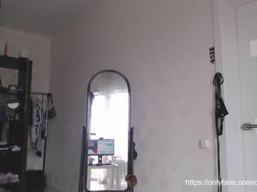 free nude cam girl _mllymoore_ image #2205727