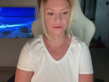 free nude cam girl kiradivine image #2396351
