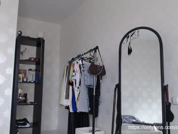 free nude cam girl _mllymoore_ image #2270474
