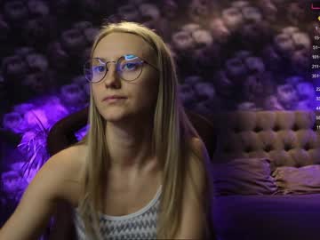 free nude cam girl angeellina image #3771744