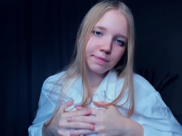 free nude cam girl hug_honestly image #5769282