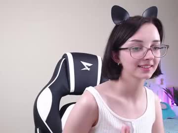 free nude cam girl queen_kitty1818 image #2007060