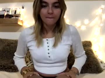 free nude cam girl madyylovee image #2941066
