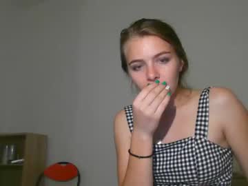free nude cam girl inocent_student17 image #4939164