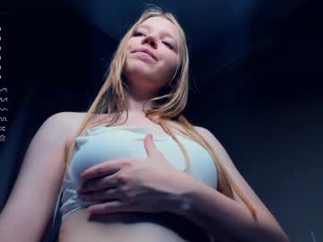 free nude cam girl hug_honestly image #5798009