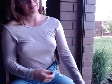 free nude cam girl juicy_peach88 image #2122605