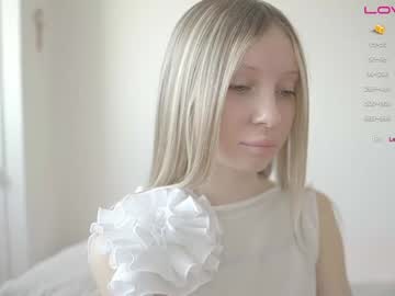 free nude cam girl pureangeldolores image #6011389