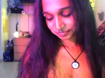 free nude cam girl mon3ytr33 image #6973542