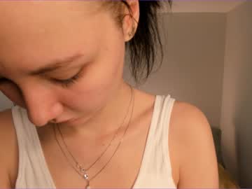 free nude cam girl elia_miu image #6297424