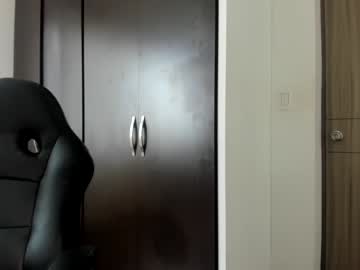 free nude cam girl vanandjuani image #4085670
