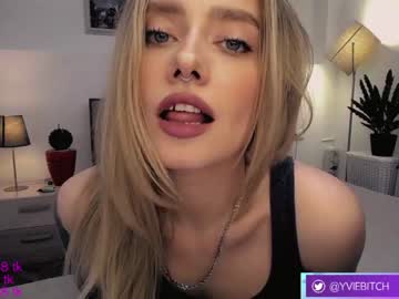 free nude cam girl _yvie_ image #4270770
